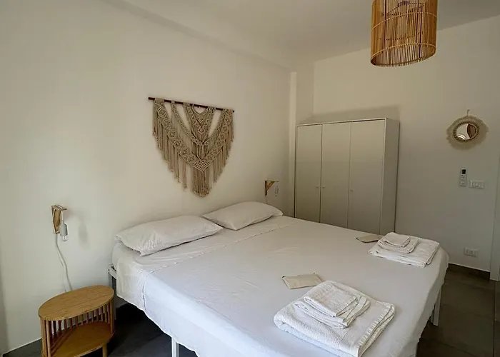 Bholidaymood - La Casa Di B *